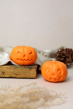 Load image into Gallery viewer, Spooky Pumpkin Candle