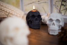 Load image into Gallery viewer, Skull Candle
