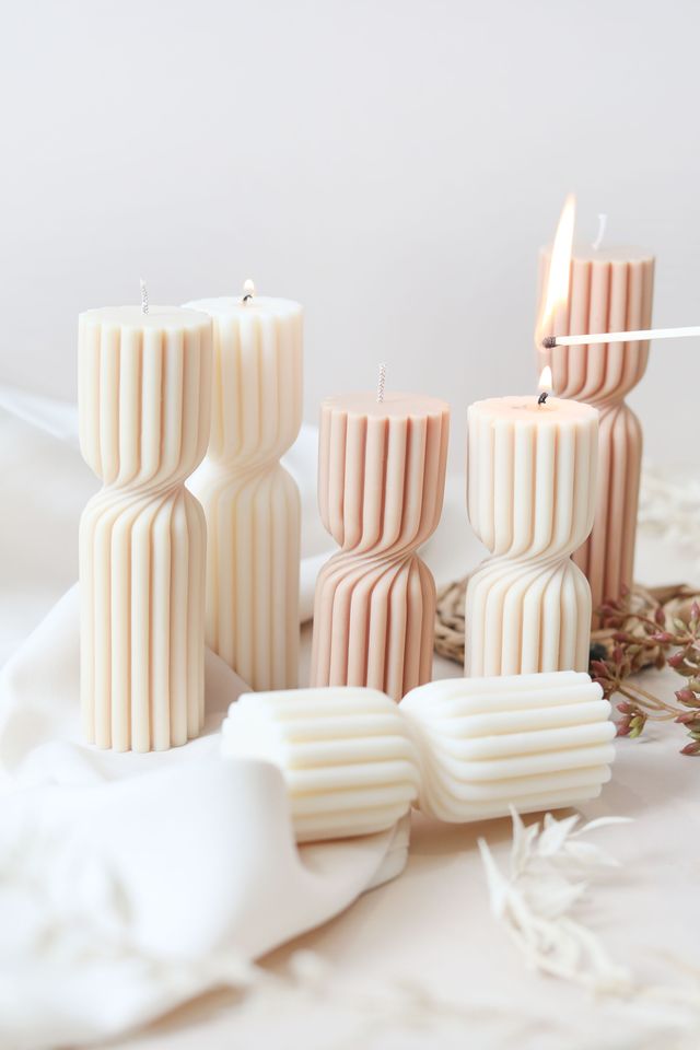 Ribbed & Knot Pilar Candles