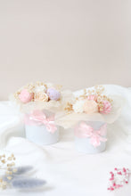Load image into Gallery viewer, Flower Posie of wax melts
