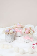 Load image into Gallery viewer, Flower Posie of wax melts
