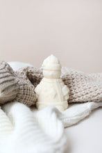 Load image into Gallery viewer, Snowman, Snowlady &amp; Santa
